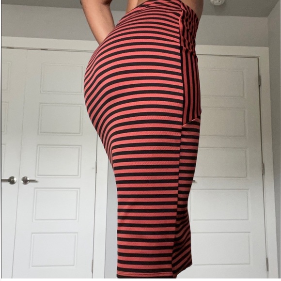 Dorothy Perkins Dresses & Skirts - Stripe Bodycon Pencil Skirt